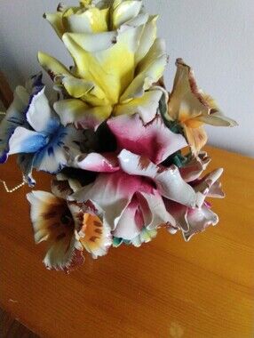 Vintage Capodimonte Floral Bouquet